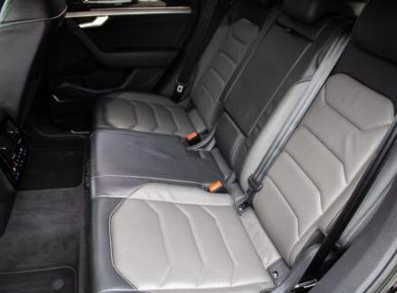 Volkswagen - Touareg