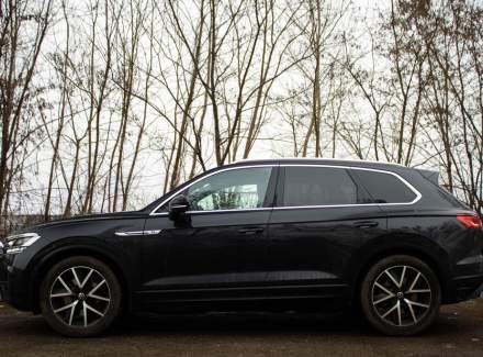 Volkswagen - Touareg