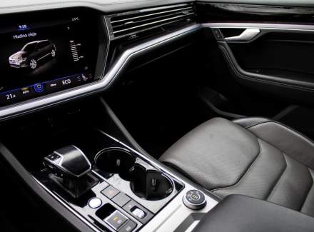 Volkswagen - Touareg