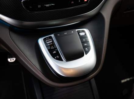 Mercedes-Benz - V-class