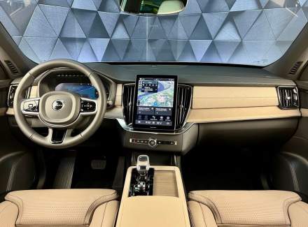 Volvo - XC90