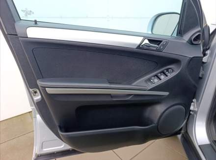 Mercedes-Benz - M-class