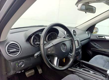 Mercedes-Benz - M-class