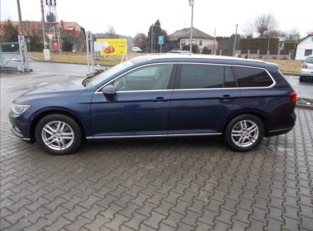 Volkswagen - Passat