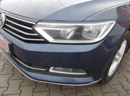 Volkswagen - Passat