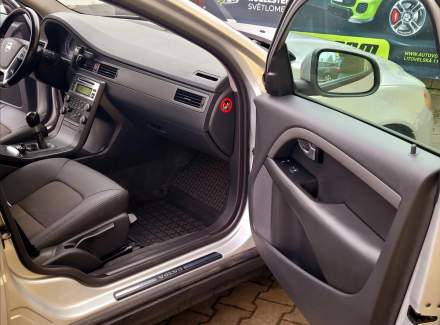 Volvo - V70