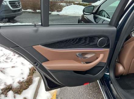 Mercedes-Benz - E-class