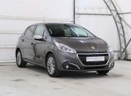 Peugeot - 208
