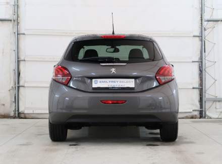 Peugeot - 208