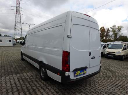 Mercedes-Benz - Sprinter