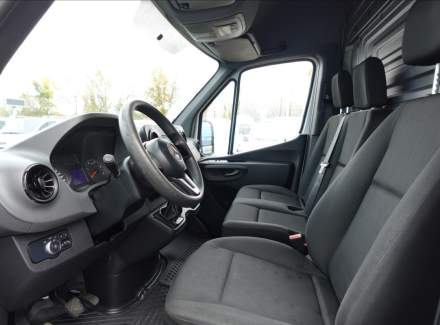 Mercedes-Benz - Sprinter