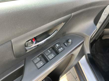 Suzuki - SX4