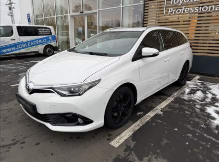 Toyota - Auris
