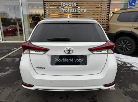 Toyota - Auris