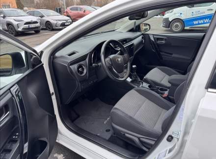 Toyota - Auris