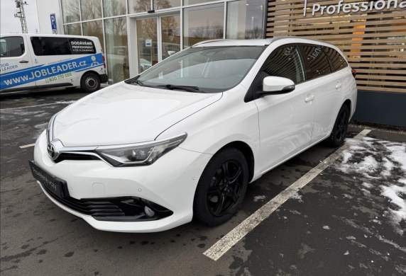 Toyota - Auris
