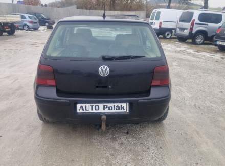 Volkswagen - Golf
