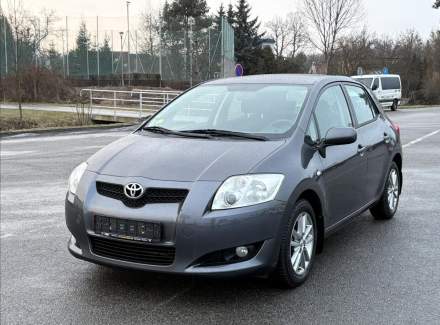 Toyota - Auris