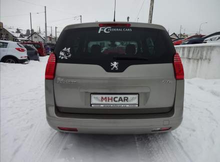 Peugeot - 5008