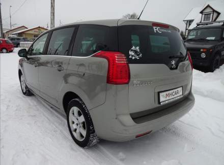 Peugeot - 5008