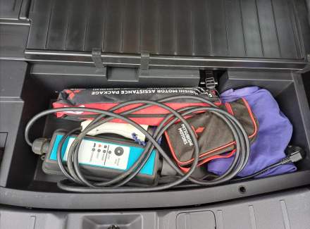 Mitsubishi - Outlander