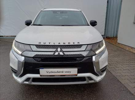 Mitsubishi - Outlander