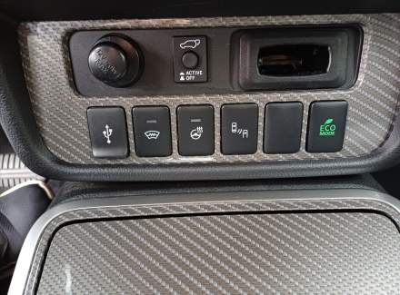 Mitsubishi - Outlander