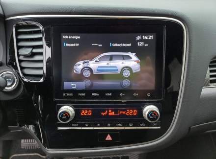 Mitsubishi - Outlander