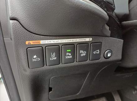 Mitsubishi - Outlander