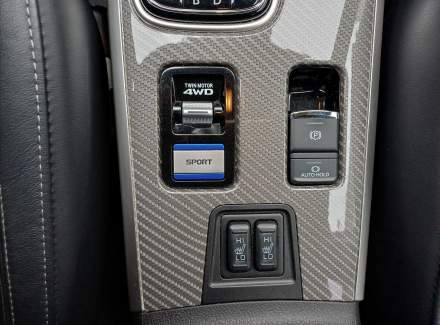 Mitsubishi - Outlander