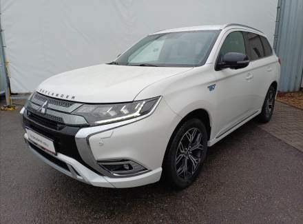 Mitsubishi - Outlander