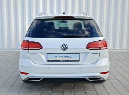 Volkswagen - Golf