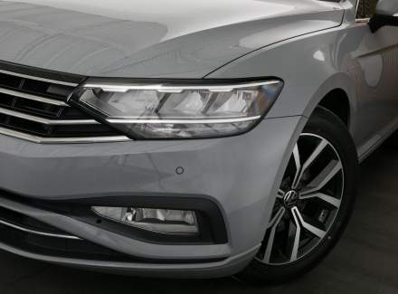 Volkswagen - Passat