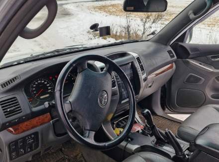 Toyota - Land Cruiser