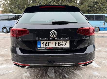 Volkswagen - Passat