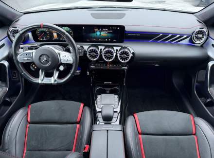 Mercedes-Benz - CLA