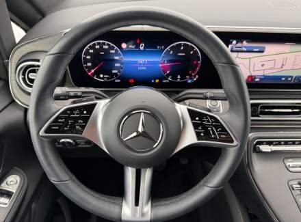 Mercedes-Benz - V-class