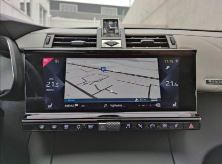 DS Automobiles - DS7 Crossback