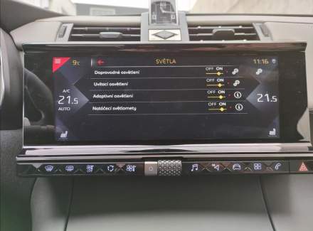 DS Automobiles - DS7 Crossback