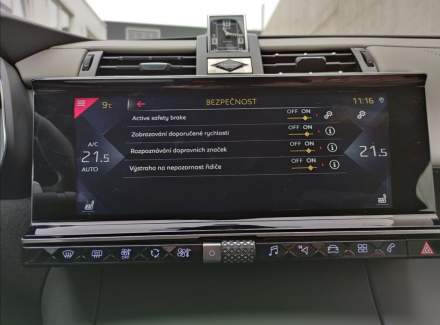 DS Automobiles - DS7 Crossback