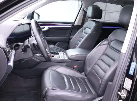 Volkswagen - Touareg