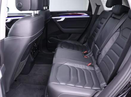 Volkswagen - Touareg