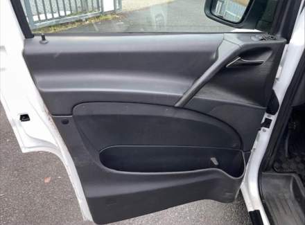 Mercedes-Benz - Vito