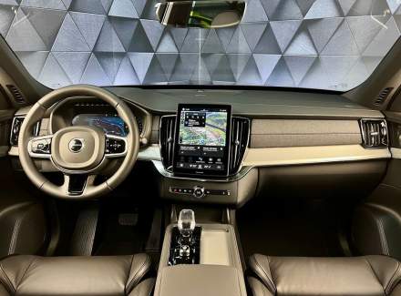 Volvo - XC90