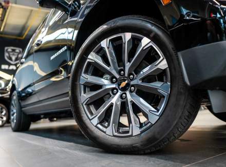 Chevrolet - Suburban