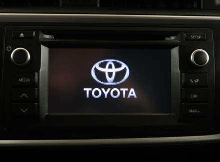 Toyota - Auris