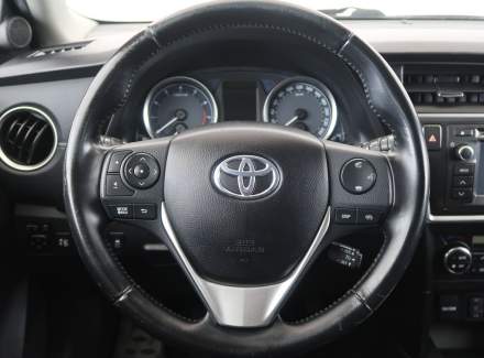 Toyota - Auris