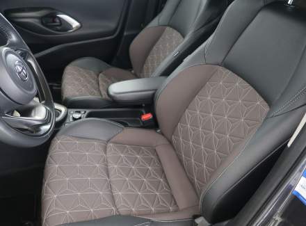 Toyota - Yaris Cross