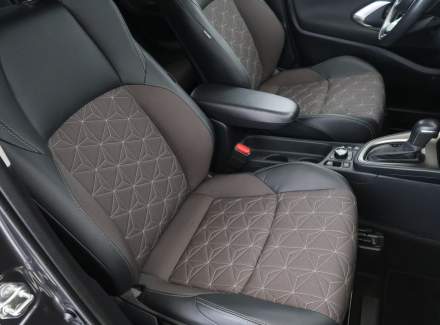 Toyota - Yaris Cross