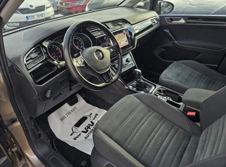 Volkswagen - Touran